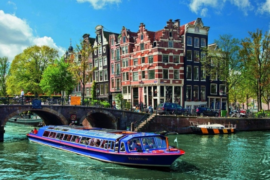 Амстердам – город, который никогда не спит